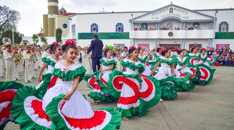 Alcanzó Carnaval de Santiago Tulantepec los 15 mil asistentes