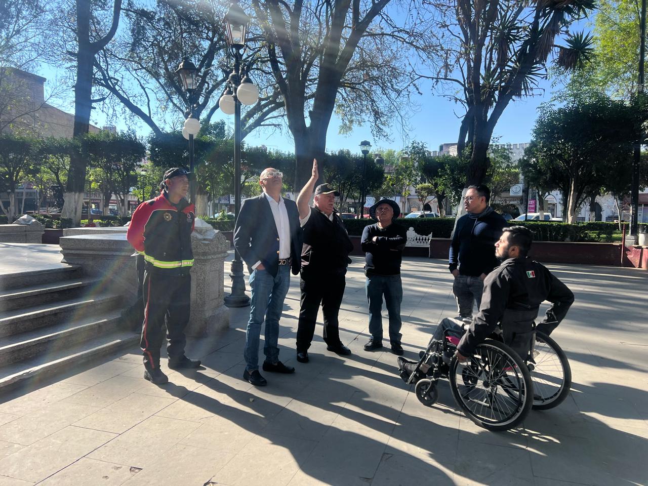 Inician acciones para mitigar presencia de heno motita en arbolado del Jardín La Floresta