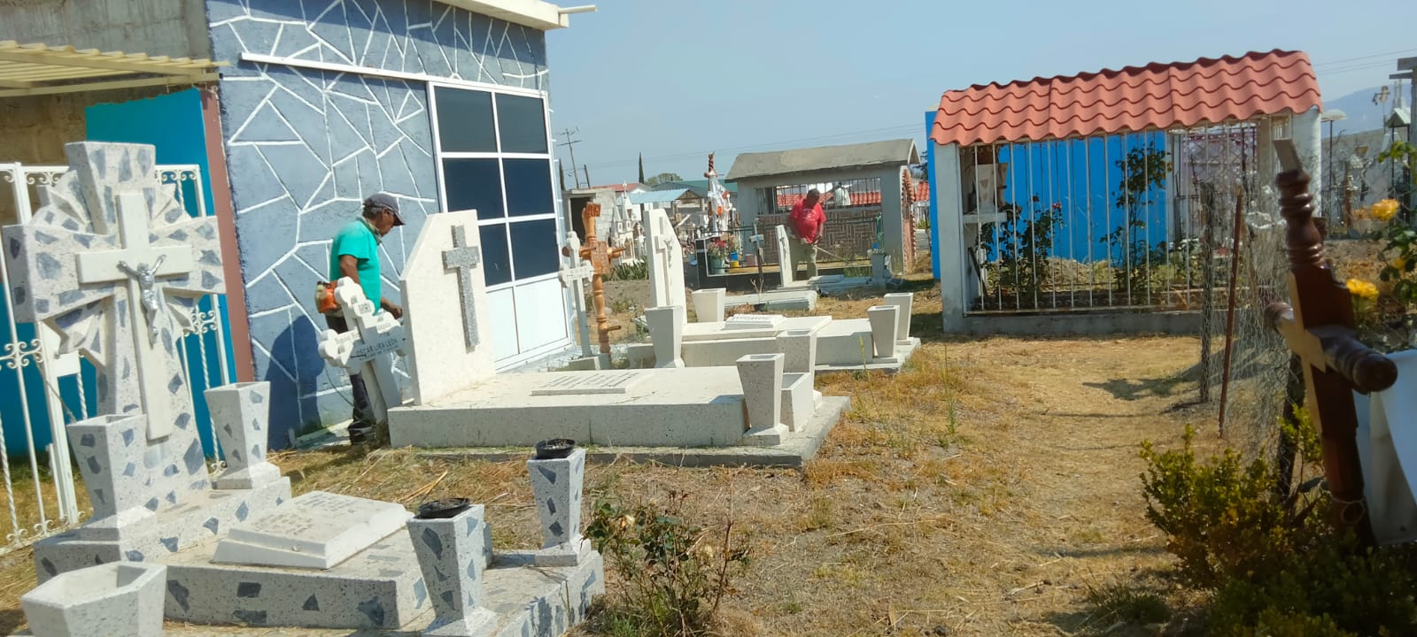 Listos los panteones de Santiago Tulantepec para recibir a más de 5 mil visitantes por celebración del 10 de mayo