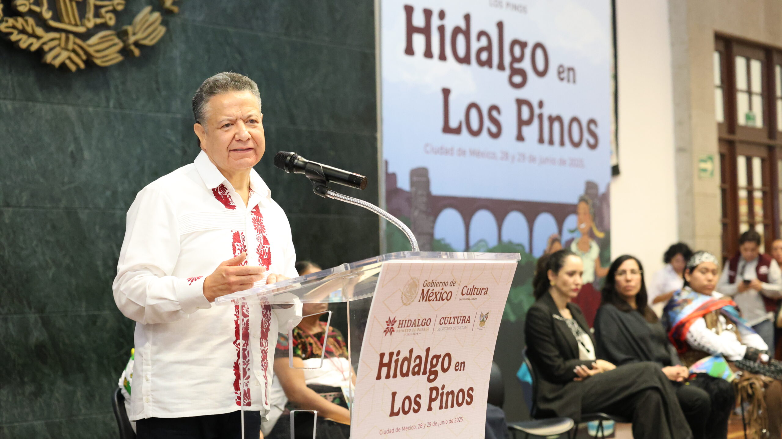 Hidalgo llega a Los Pinos con cultura y tradición