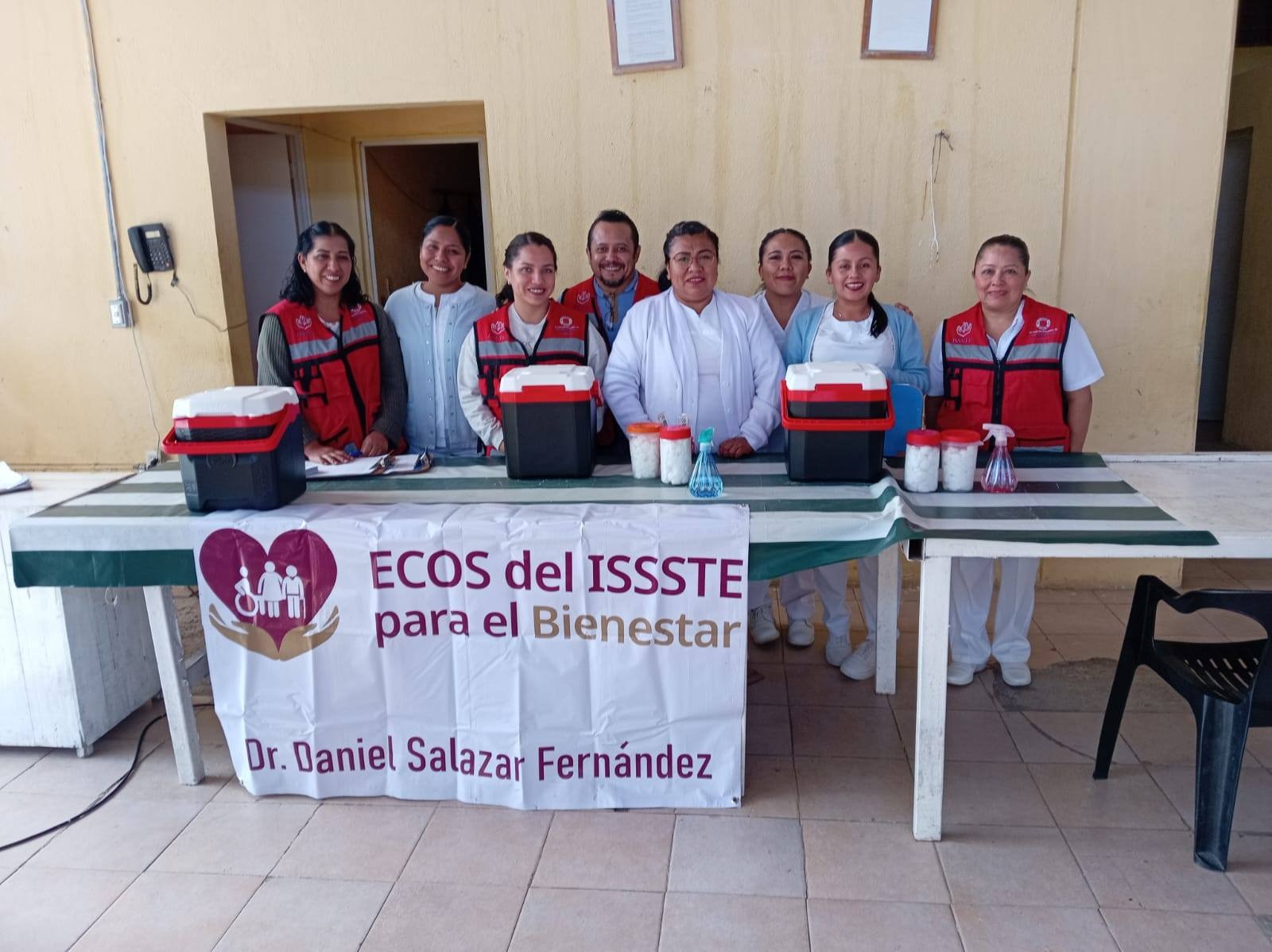 Concluye ISSSTE Hidalgo jornada de vacunación en el Penal de la Lima, Jaltocán