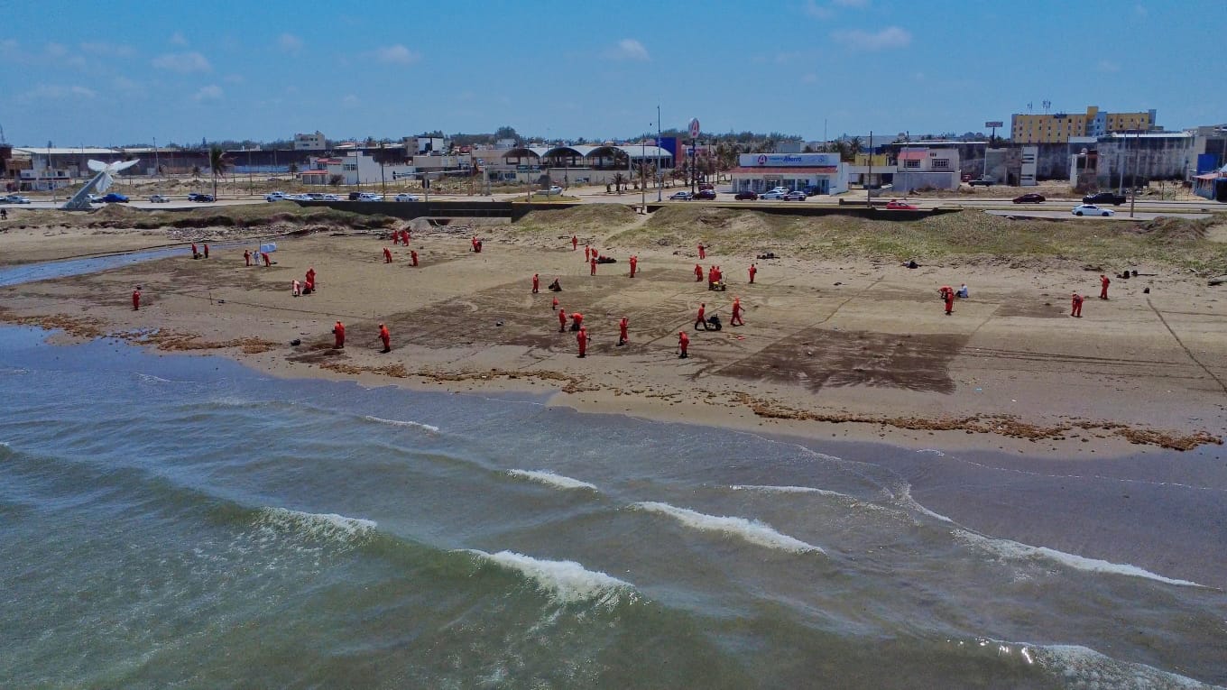 Habrá sanciones por derrame de hidrocarburo en costas de Veracruz y Tabasco: Gobierno