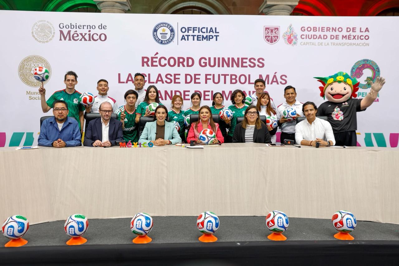 Buscan en CDMX romper Récord Guinness con la clase de futbol más grande del mundo