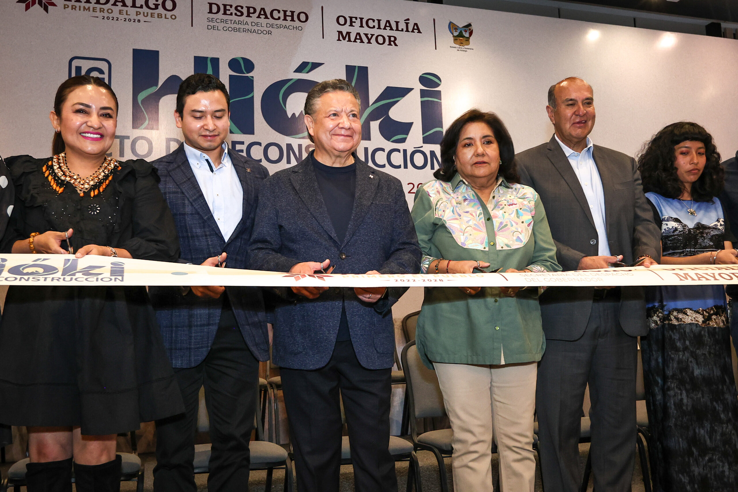 Como un “acto de reconstrucción”, Julio Menchaca inaugura Intervención Gráfica 4.1 Hióki