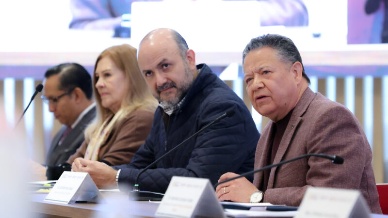 Julio Menchaca respalda el fortalecimiento de la educación superior
