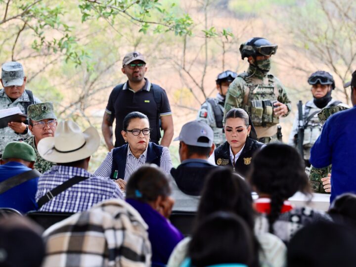 Refuerzan gobierno federal y estatal diálogo y atención a familias desplazadas en Chilapa
