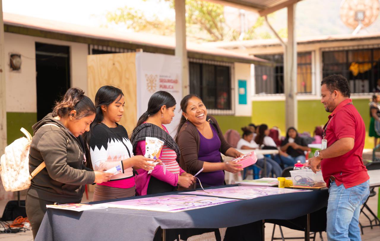 Realizan en Chilapa, primera Feria de Servicios para fortalecer la paz en Guerrero