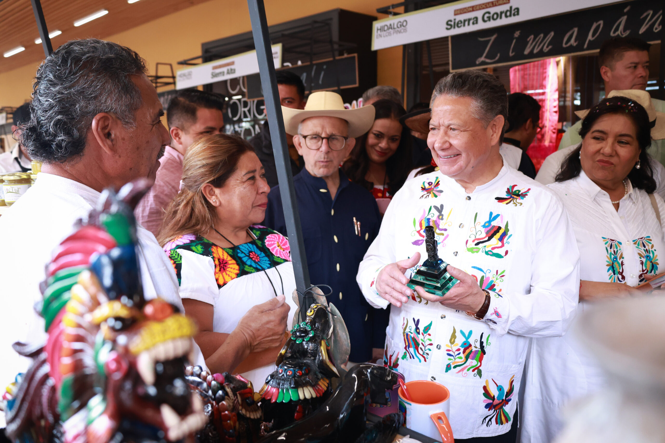 Hidalgo toma Los Pinos: Menchaca Salazar y el Gobierno de México impulsan la cultura hidalguense