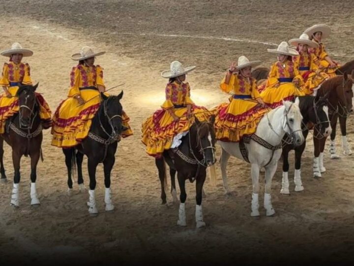 Escaramuza Piñoncitas domina el Estatal Charro Hidalgo 2026
