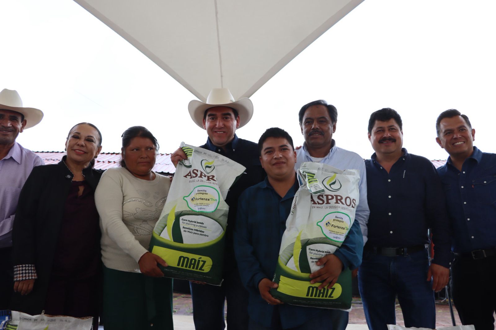 Gobierno de Hidalgo fortalece al campo con entrega de apoyos agrícolas y ganaderos en Tulancingo y Eloxochitlán
