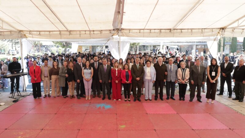 Prepa 2, 60 años conectando familias y formando estudiantes