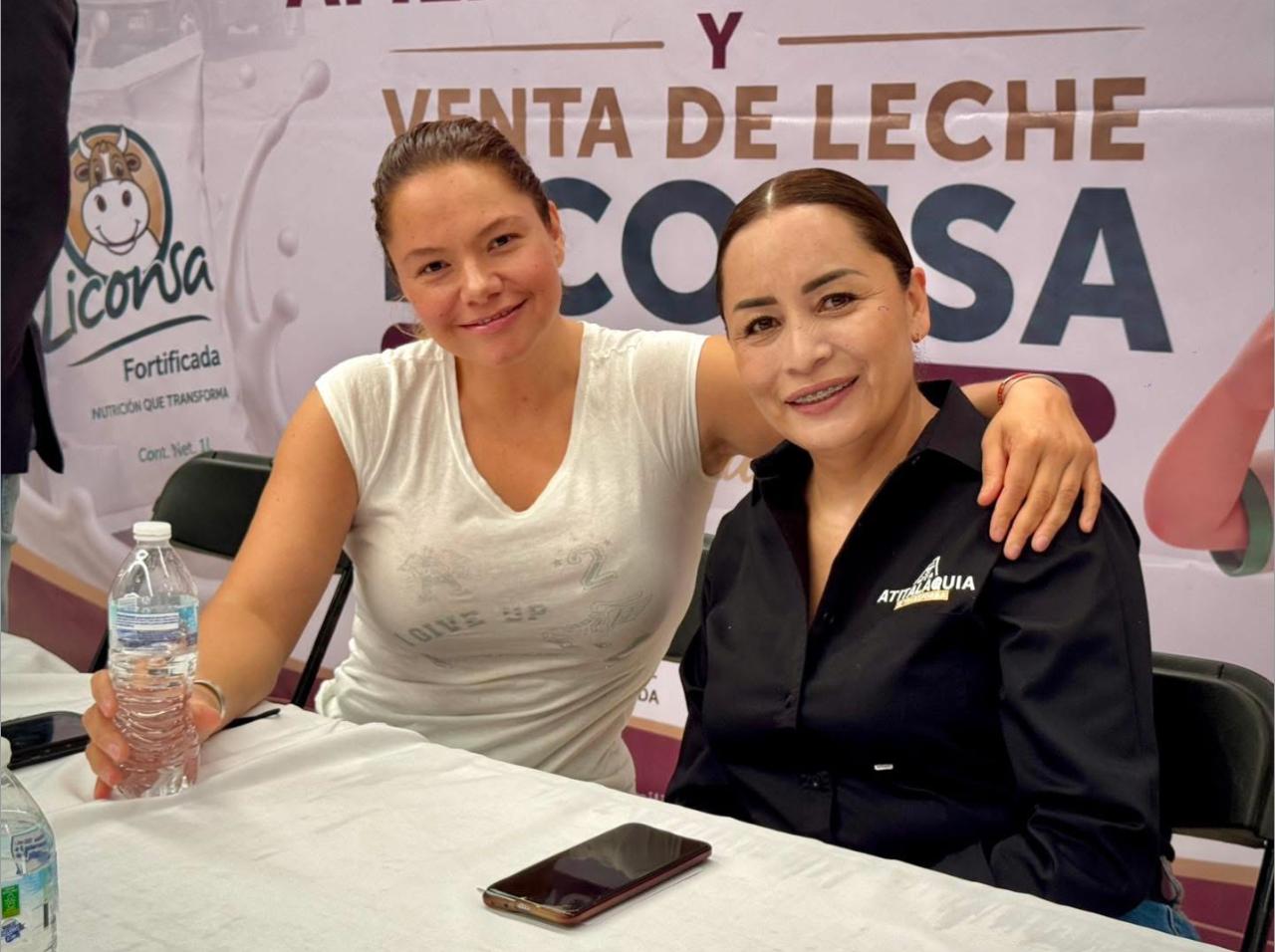 Registro masivo del programa «Leche para el Bienestar» en Atitalaquia