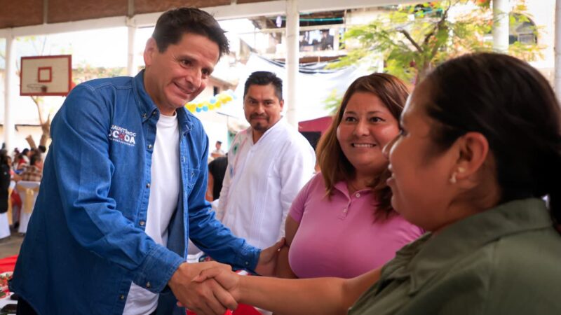 Cuauhtémoc Ochoa se reúne con docentes de la Otomí Tepehua